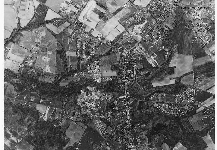 Aerial Photo A31 B24, Aerial Photographs of the Delaware Valley