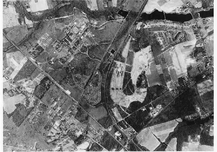 Aerial Photo A40 B21, Aerial Photographs of the Delaware Valley